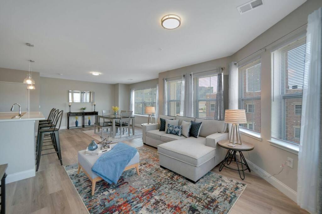 Beautiful 2Br Apt/Ewr Airport/King /Free Parking Нюарк Екстериор снимка